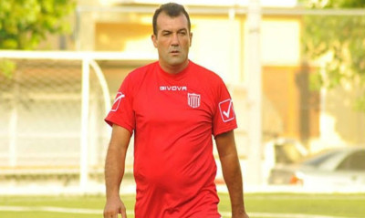 Πανελευσινιακός: Τέλος ο Καλύβας