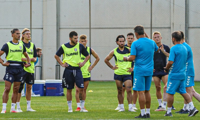 Απόλλων Σμύρνης: Περιμένει τα τεστ πριν το Πράβετς – Το τεχνικό τιμ