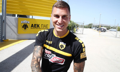 ΑΕΚ: Στα γραφεία για υπογραφές ο Βράνιες (photos)