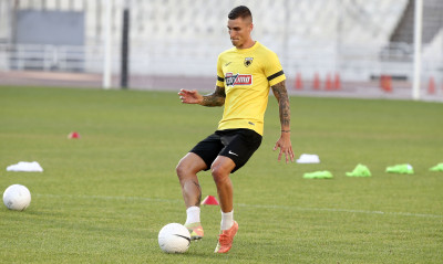 Βράνιες: «Με την ΑΕΚ η μοίρα μας ενώνει για πάντα» (video)