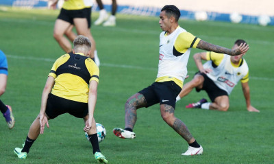 Βελέζ - ΑΕΚ: Αγωνία για την μετάδοση - Οι κινήσεις της Ένωσης για λύση (photos)