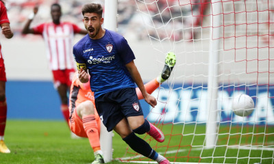 ΑΕΛ: Επίσημη η συμφωνία με Ολυμπιακό για Πινακά