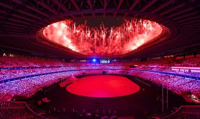 Ολυμπιακοί Αγώνες: Φαντασμαγορική η Τελετή Έναρξης - Ξεκίνησε το... ταξίδι (videos+photos)