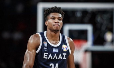 Γιάννης Αντετοκούνμπο: Αναβολή στην επιστροφή του στην Ελλάδα