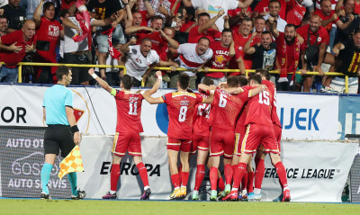 Αποφασισμένοι στη Βελέζ: «Θα ξυρίσουμε τα κεφάλια μας αν περάσουμε την ΑΕΚ»