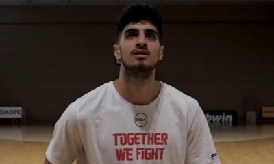 Ολυμπιακός: Η συγκινητική ιστορία του Ζέιντ Μουόσα - Από τον πόλεμο του Ιράκ στα παρκέ (video)