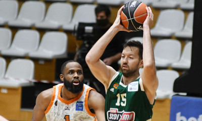 Προμηθέας: Βλέπει και τον Βουγιούκα!