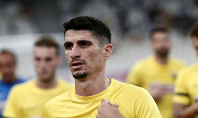 ΑΕΚ: «Συναγερμός» με Μάνταλο - Τα νεότερα για Αλμπάνη