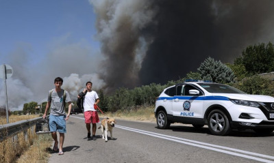 Φωτιά ΤΩΡΑ: Νέο μήνυμα έκτακτης ανάγκης από το 112 - Εκκενώστε τώρα Βαρυμπόμπη και Αδάμες