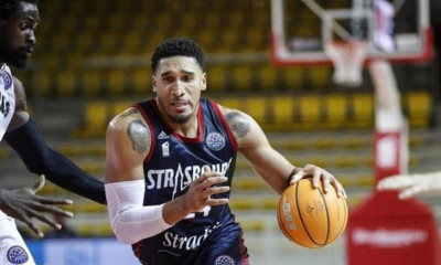 Ράπτορς: Διετές συμβόλαιο στον Ουέινραϊτ