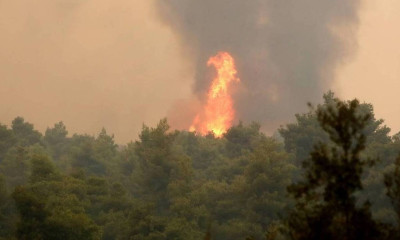 Φωτιά ΤΩΡΑ: «Πύρινος εφιάλτης» στην Ελλάδα - Εκτός ελέγχου οι φωτιές