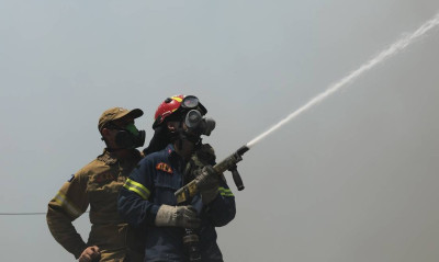 Φωτιά ΤΩΡΑ στο Σούνιο κοντά σε ξενοδοχείο