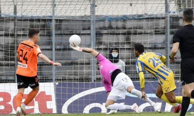 Παναιτωλικός-ΠΑΣ Γιάννινα: Μοιράστηκαν τα ημίχρονα και... αλληλοεξουδετερώθηκαν