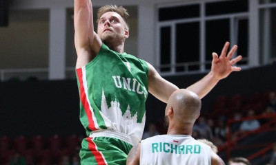 Ερυθρός Αστέρας: Η επιστροφή του Γουόλτερς!