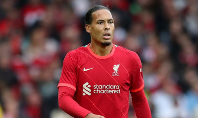 Λίβερπουλ: Ανανέωσε ο Φαν Ντάικ