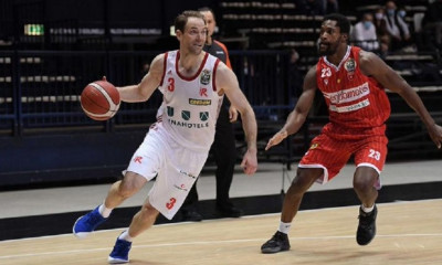 Κόπονεν: Τα βρήκε με την Ελσίνκι!