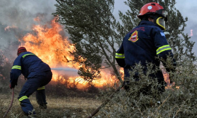 Συνεχίζεται η μάχη με τις φλόγες σε Γορτυνία, Αρχαία Ολυμπία και Ακροκόρινθο