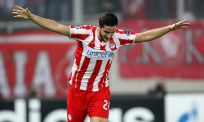 Ολυμπιακός: «Συμφωνία με Μανωλά, πιέζει τη Νάπολι ο Έλληνας στόπερ»