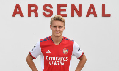 Άρσεναλ: Μόνιμος κάτοικος Λονδίνου ο Έντεγκααρντ (photos)