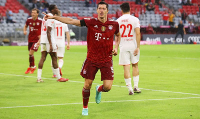 Bundesliga: Ρεκόρ Λεβαντόφσκι, τα… χρειάστηκε η Μπάγερν! (Videos+Photos)