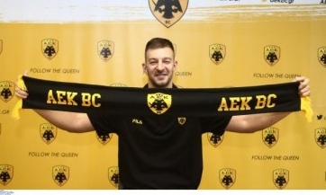 Γέλοβατς: «Ενθουσιασμένος που θα είμαι κομμάτι της ΑΕΚ»