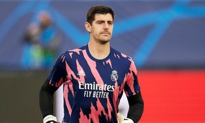 Ο Τιμπό Κουρτουά αποκάλυψε ποια είναι η σύντροφός του και μόλις τη δεις θα τα... χάσεις!