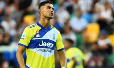 Κριστιάνο Ρονάλντο: Έφυγε από το προπονητικό της Γιουβέντους και πάει στο Μάντσεστερ! (video)