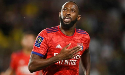 Ligue 1: Έκανε «σεφτέ» με Ντεμπελέ η Λιόν