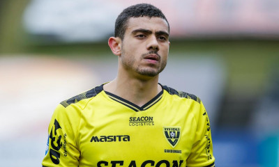 Άμεσες εξελίξεις με Γιακουμάκη – Συμφώνησε η Φένλο, συζητά ο ίδιος