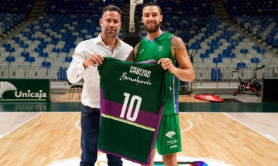 Καμπέθας: Κρέμασε παπούτσια στα 41 του