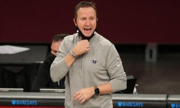 Ουίζαρντς: Τέλος εποχής για τον Σκοτ Μπρουκς