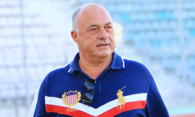 Επίθεση στον Αχιλλέα Μπέο - Του διέλυσαν το αυτοκίνητο (photos)