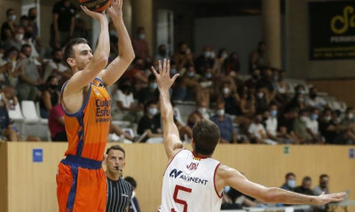 Βαλένθια: Επέστρεψε στις «νυχτερίδες» ο Κλαβέρ (photo)