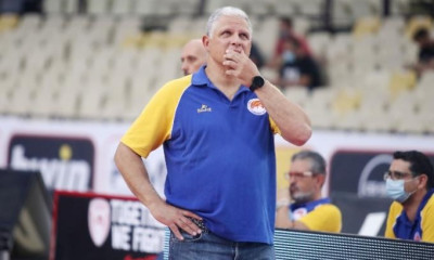 Μανωλόπουλος: «Θα έπρεπε να ντρεπόμαστε για τη δεύτερη περίοδο»