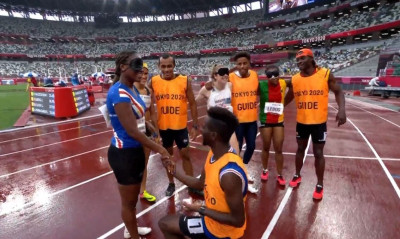 Παραολυμπιακοί Αγώνες: Πρόταση γάμου από τον συνοδό σε αθλήτρια! (video)