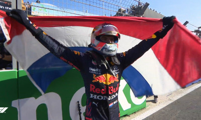 Formula 1: «Χόρεψε» στο «σπίτι» του ο Φερστάπεν