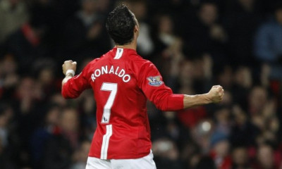 Κριστιάνο Ρονάλντο: «Τρέλα» με τη φανέλα - Το νούμερο «7» έφερε απίθανες πωλήσεις