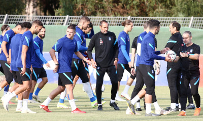 Ελλάδα-Σουηδία: Αμφίβολος ο Γιαννούλης - Με την απόλυση στο χέρι ο Φαν'τ Σχιπ