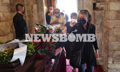 LIVE BLOG - Μίκης Θεοδωράκης: Η τελετή αποχαιρετισμού και το τελευταίο ταξίδι στον Γαλατά Χανίων