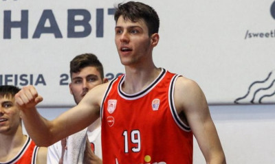 Ολυμπιακός: Δανεικός στον Πανερυθραϊκό ο Τσάμης