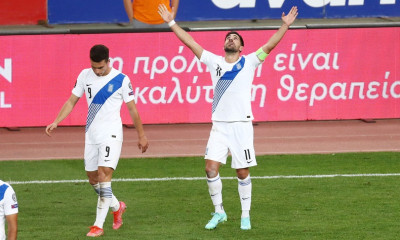 Ελλάδα-Σουηδία 2-1: «Οδηγός η νίκη, παίξαμε και για τον Φαν’τ Σχιπ», τόνισε ο Μπακασέτας (video)