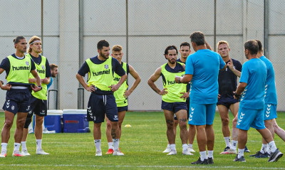 Απόλλων Σμύρνης: Με Μπρούνο Άλβες στη Λεωφόρο!