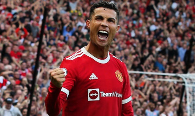 Premier League: Όργια από τον Κριστιάνο Ρονάλντο - «Σίφουνας» η Μάντσεστερ Γιουνάιτεντ (videos)