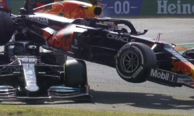 Formula 1: Από θαύμα γλίτωσε ο Χάμιλτον - Τρομακτική σύγκρουση με Φερστάπεν