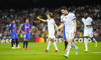 Champions League: Βαυαρική επέλαση στη Βαρκελώνη – Το πανόραμα και όλα τα γκολ
