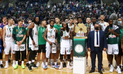 Toυρνουά «Παύλος Γιαννακόπουλος»: Η απονομή του τροπαίου στον Παναθηναϊκό (photos&video)