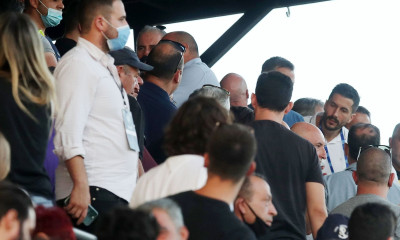 ΟΦΗ-ΑΕΚ: Επεισόδιο με Κονέ στα επίσημα - Έξαλλοι στην Ένωση