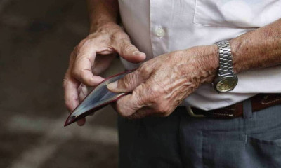 Αναλυτικός οδηγός για συντάξεις: Ποιοι ασφαλισμένοι βγαίνουν φέτος και ποιοι θα περιμένουν