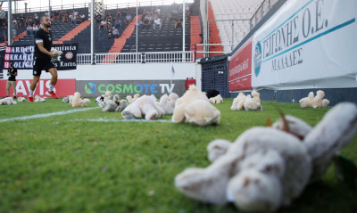 ΟΦΗ-Αστέρας Τρίπολης: Γέμισε αρκουδάκια το Γεντί Κουλέ (photos+video)