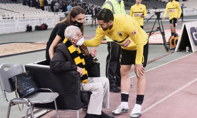 ΑΕΚ: Η νίκη επί της Λαμίας και η αποθέωση για τον κυρ-Στέλιο! (video)